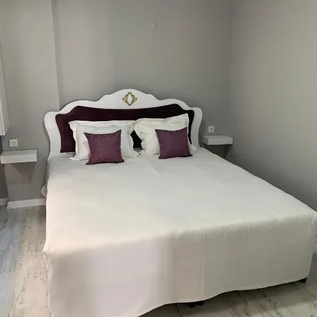 Mihraplı Apartmanı * Bursa
